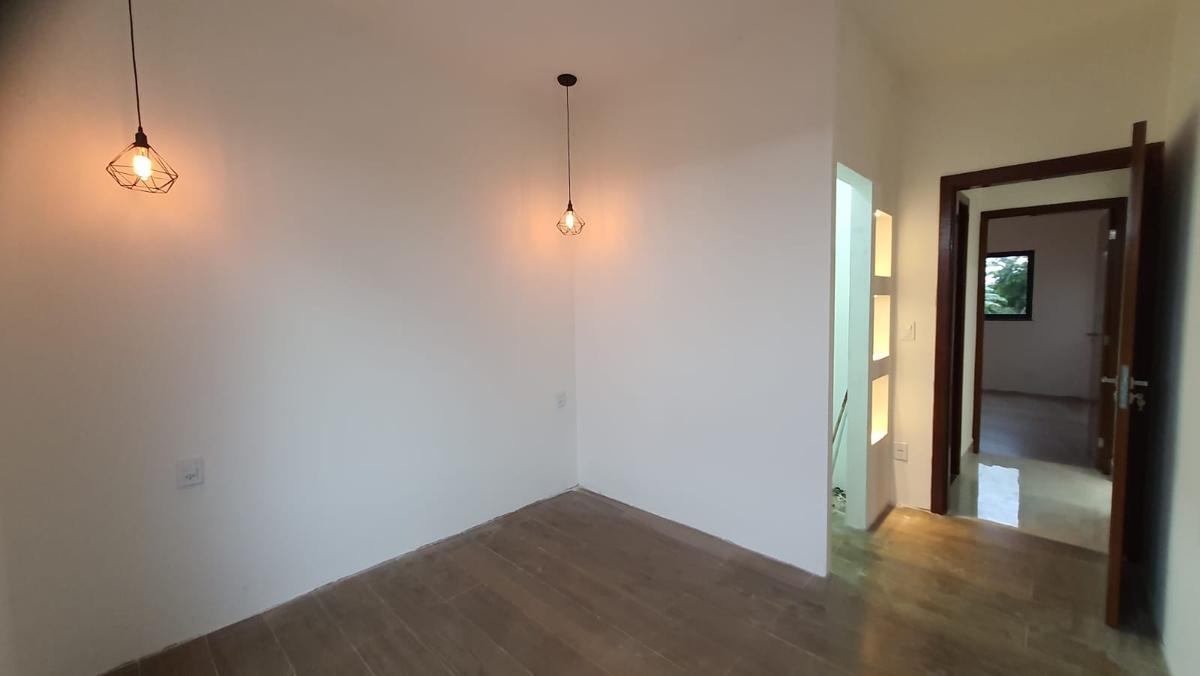Casa, Nova Colina, 2 Quartos, 2 Vagas