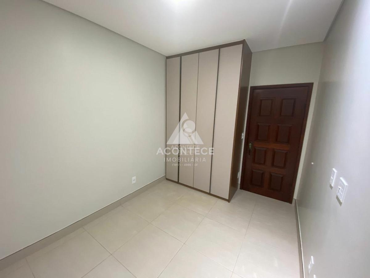 Casa, Asa Norte, 4 Quartos, 1 Vaga, 2 Suítes