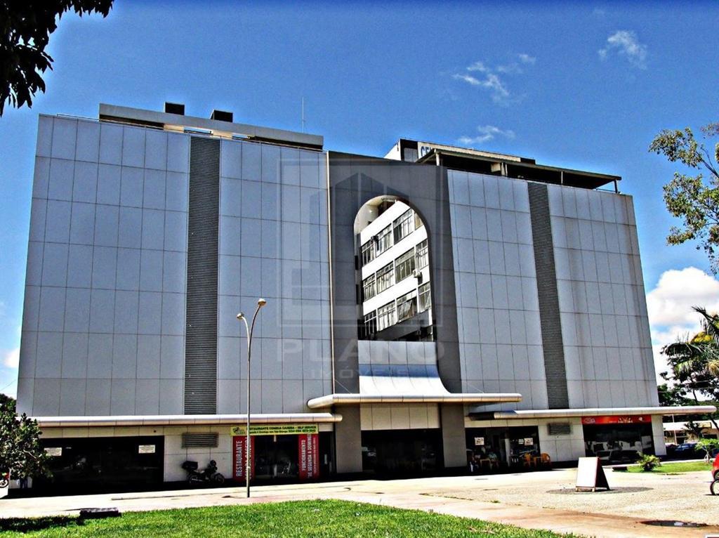 Sala, Velho, 0 Quarto, 0 Vaga, 0 Suíte