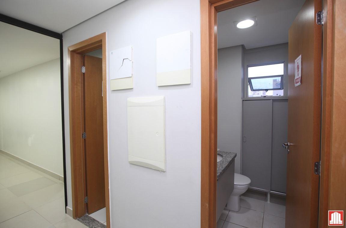 Sala, Norte, 0 Quarto, 5 Vagas, 0 Suíte