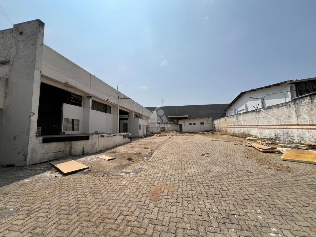 Casa Comercial, Zona Industrial