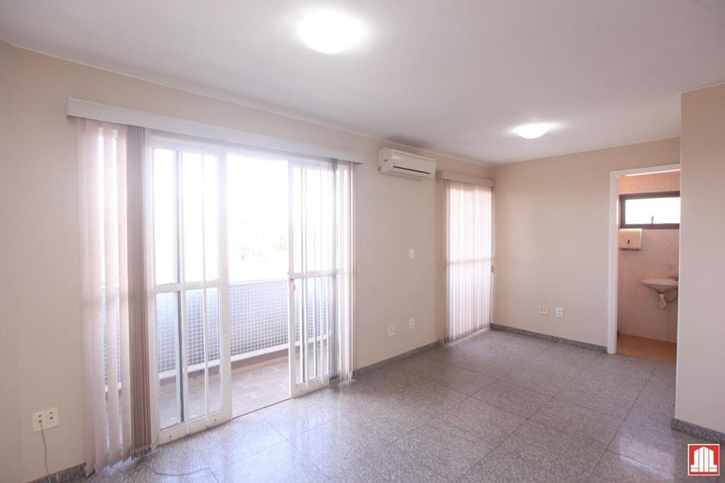 Quitinete, Asa Norte, 1 Quarto, 0 Vaga, 0 Suíte