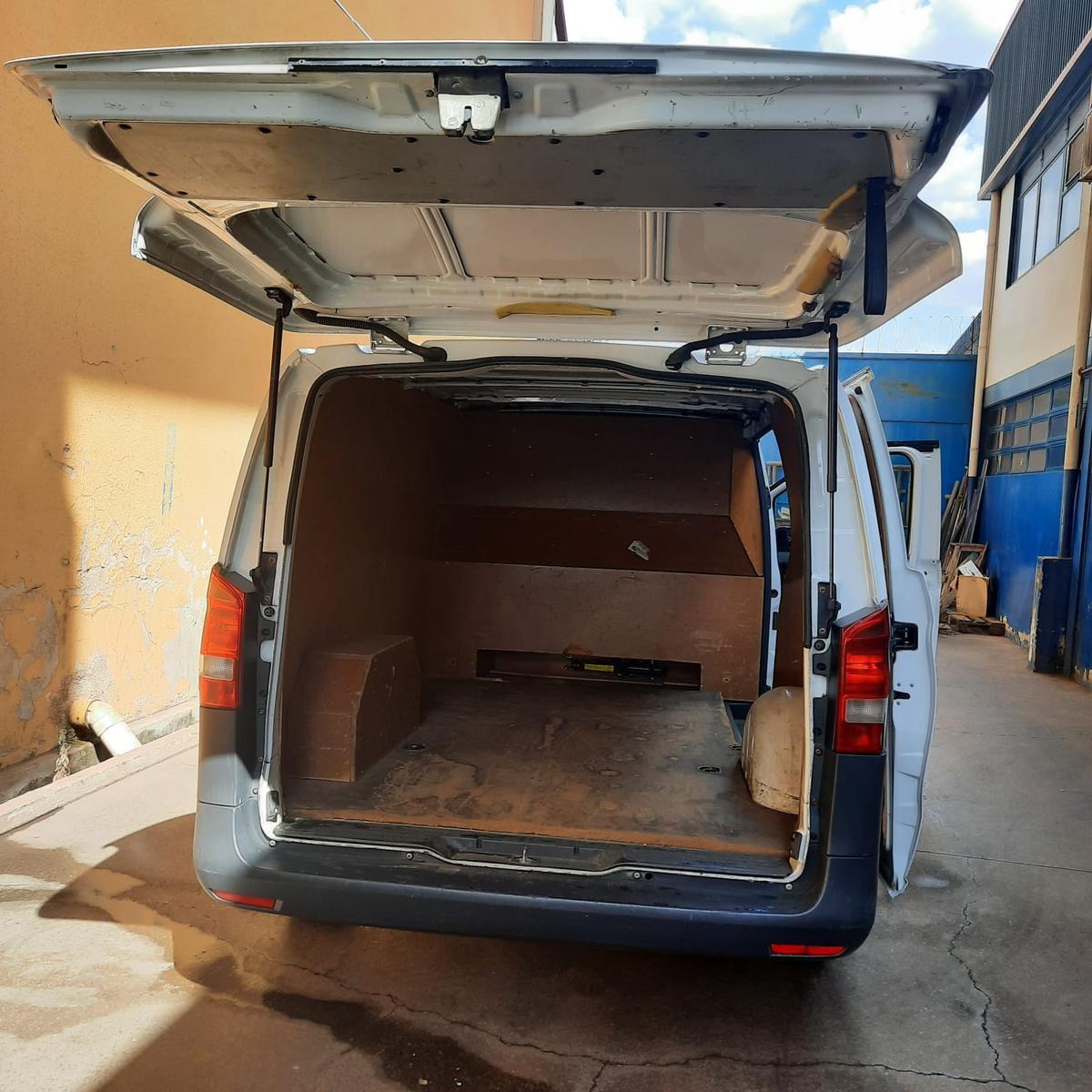 Mercedes-benz Vito 111 CDI Furgão 1.6 Tb Diesel 4p Mec
