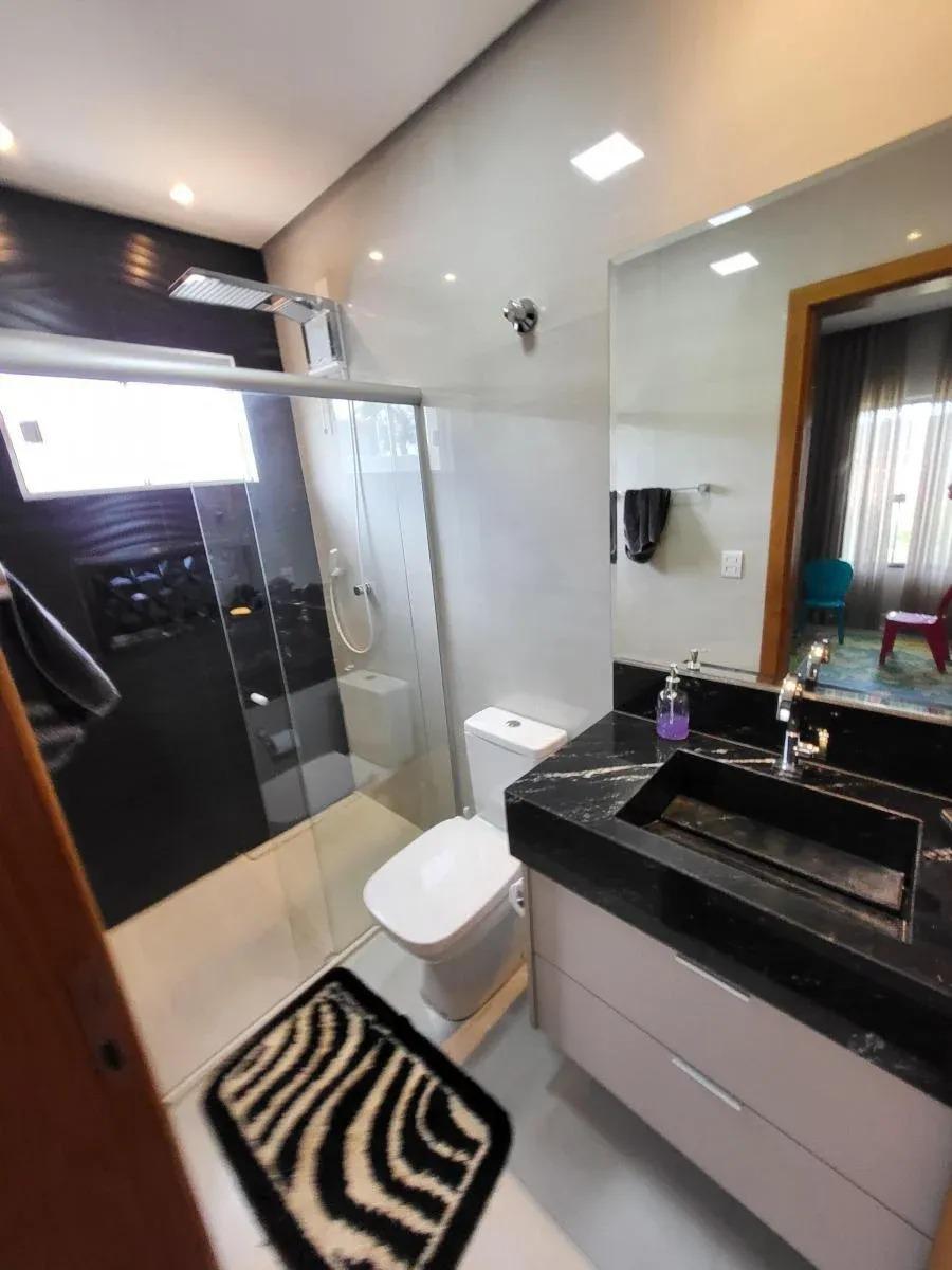 Casa em Condomínio, Setor Habitacional Vicente Pires, 4 Quartos, 5 Vagas, 4 Suítes
