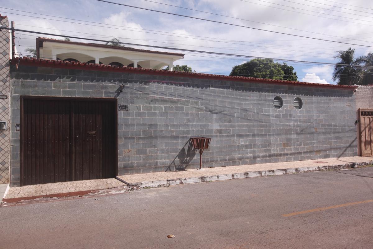 Casa, Sobradinho, 6 Quartos, 3 Vagas, 6 Suítes