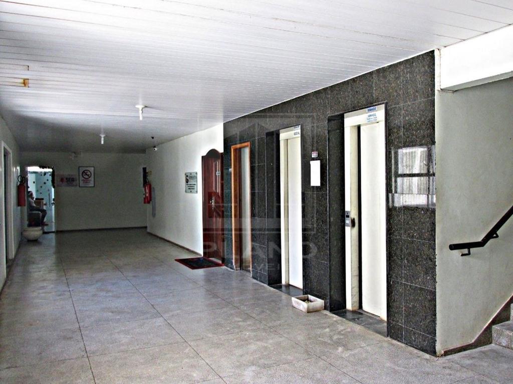 Sala, Velho, 0 Quarto, 0 Vaga, 0 Suíte