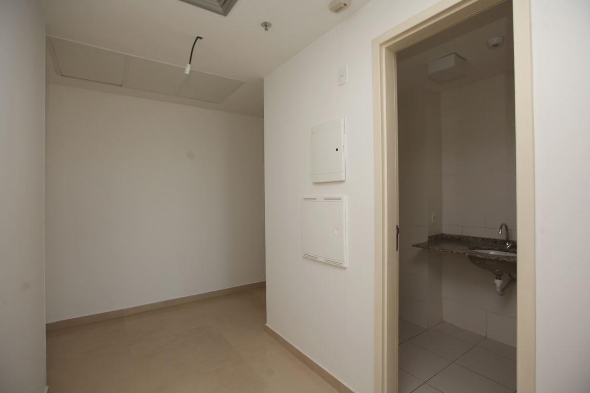 Sala, Asa Norte, 0 Quarto, 1 Vaga, 0 Suíte