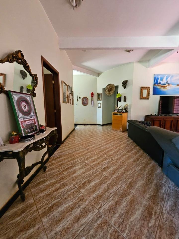 Casa, Park Way, 6 Quartos, 4 Vagas, 3 Suítes