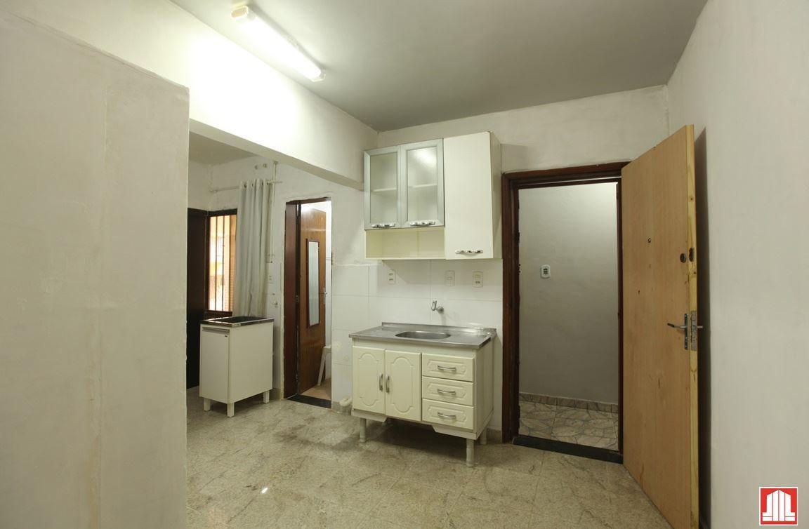 Quitinete, Asa Norte, 1 Quarto, 0 Vaga, 0 Suíte