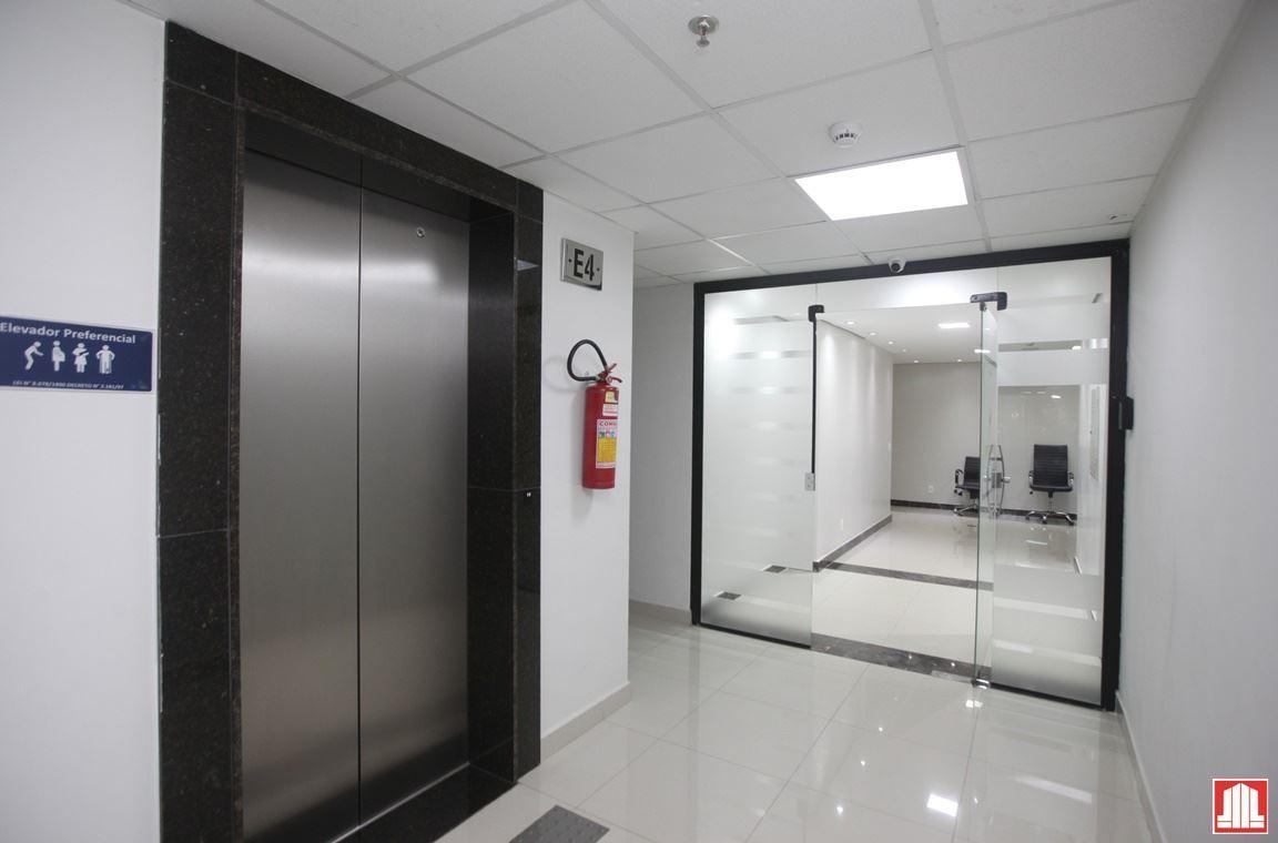 Sala, Norte, 0 Quarto, 5 Vagas, 0 Suíte