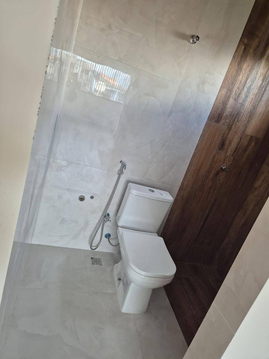 Casa, Riacho Fundo I, 5 Quartos, 3 Vagas, 4 Suítes