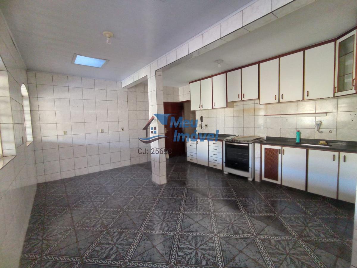 Casa, Ceilândia Norte, 5 Quartos, 4 Vagas, 0 Suíte