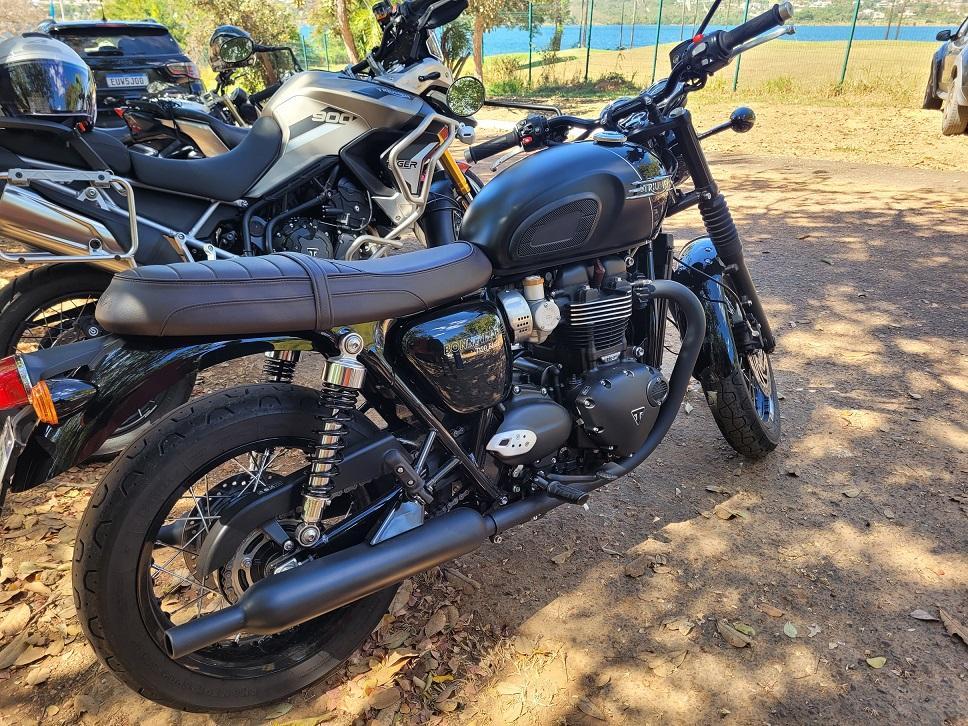 Triumph Bonneville T120 Black