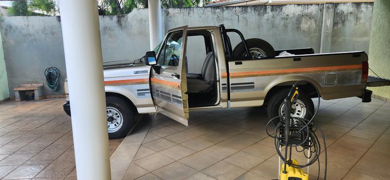 Ford F-1000 Super Diesel / Super Diesel Turbo