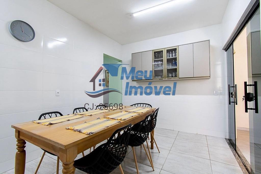 Casa, Guará I, 3 Quartos, 3 Vagas, 1 Suíte