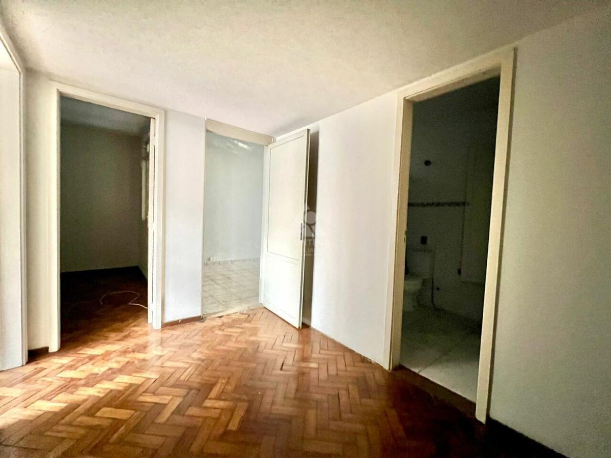 Casa, Asa Norte, 4 Quartos, 6 Vagas, 2 Suítes