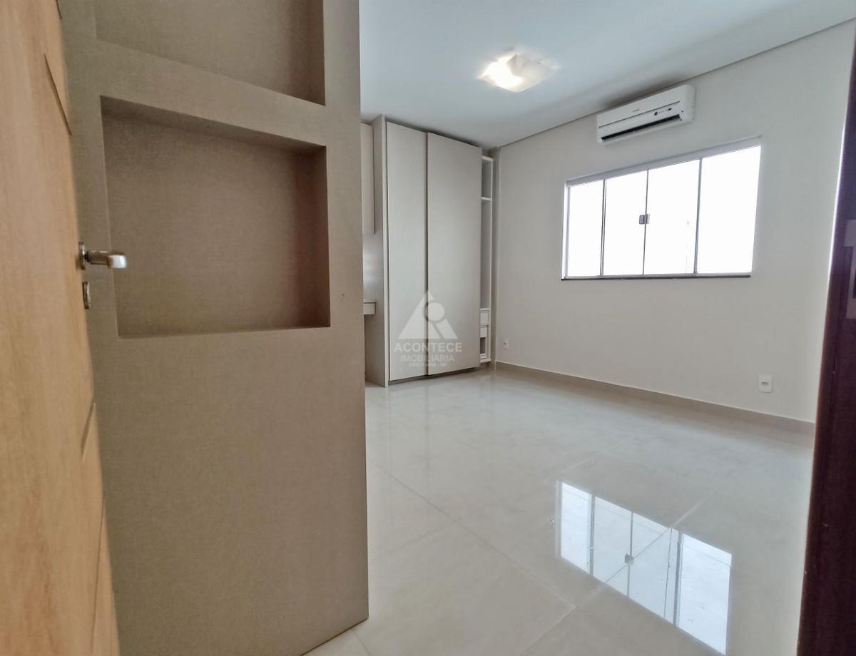 Casa, Guará II, 4 Quartos, 4 Vagas, 3 Suítes
