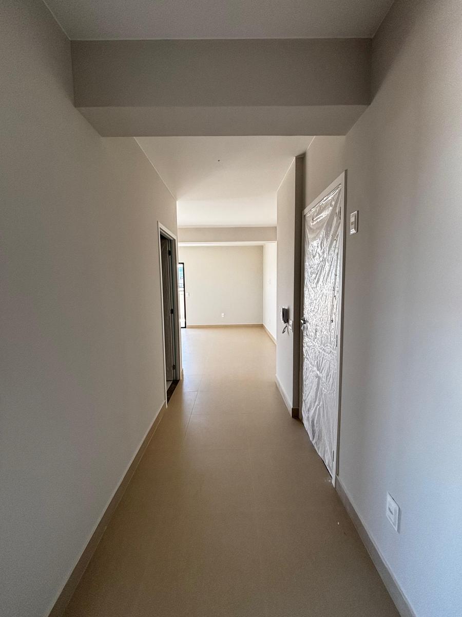Cobertura, Areal, 2 Quartos, 1 Vaga, 1 Suíte