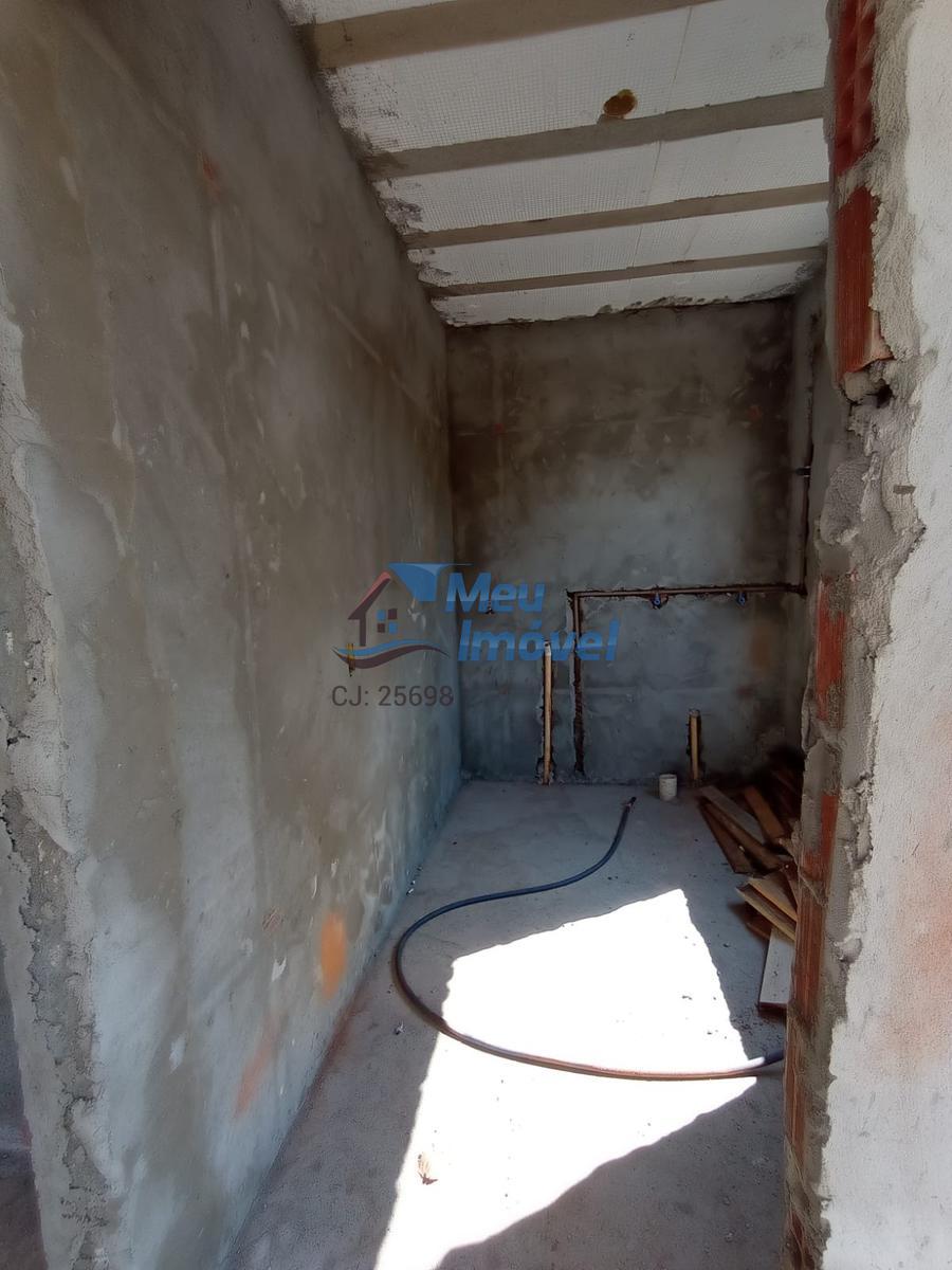 Casa em Condomínio, Região dos Lagos, 3 Quartos, 2 Vagas, 3 Suítes