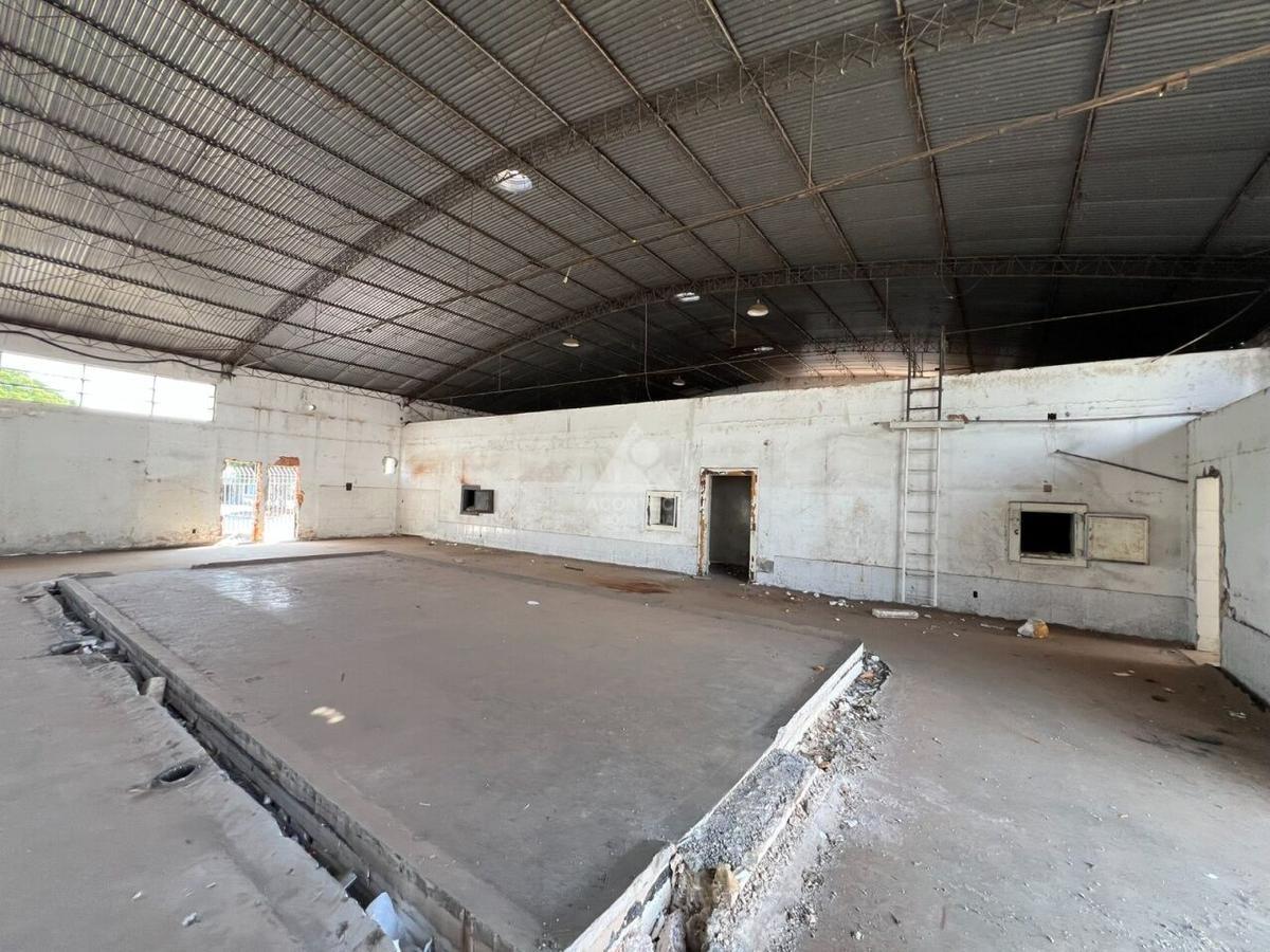 Casa Comercial, Zona Industrial
