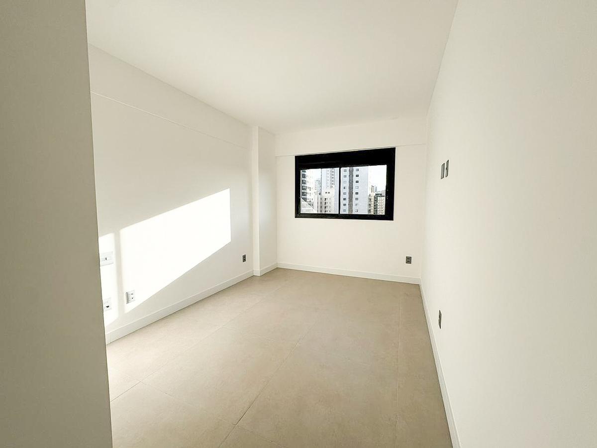 Apartamento, Norte, 4 Quartos, 3 Vagas, 4 Suítes