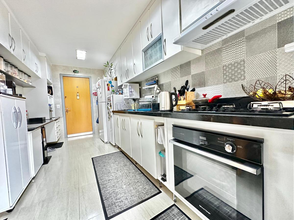 Apartamento, Guará I, 4 Quartos, 2 Vagas, 2 Suítes