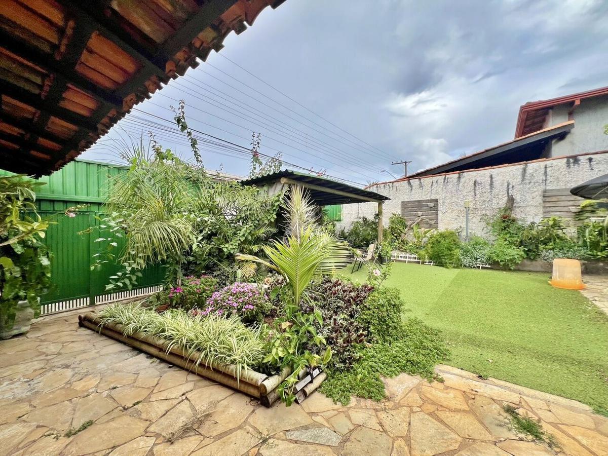 Casa, Região dos Lagos, 7 Quartos, 4 Vagas, 2 Suítes
