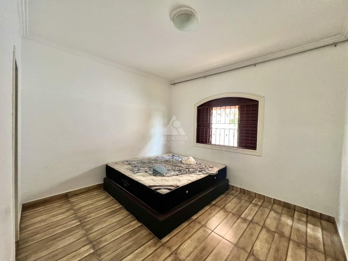 Casa, Região dos Lagos, 7 Quartos, 4 Vagas, 2 Suítes