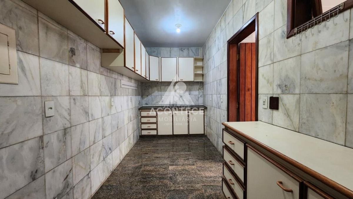 Casa, Asa Sul, 3 Quartos, 2 Vagas, 3 Suítes
