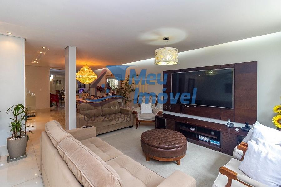 Casa, Núcleo Bandeirante, 3 Quartos, 2 Vagas, 3 Suítes