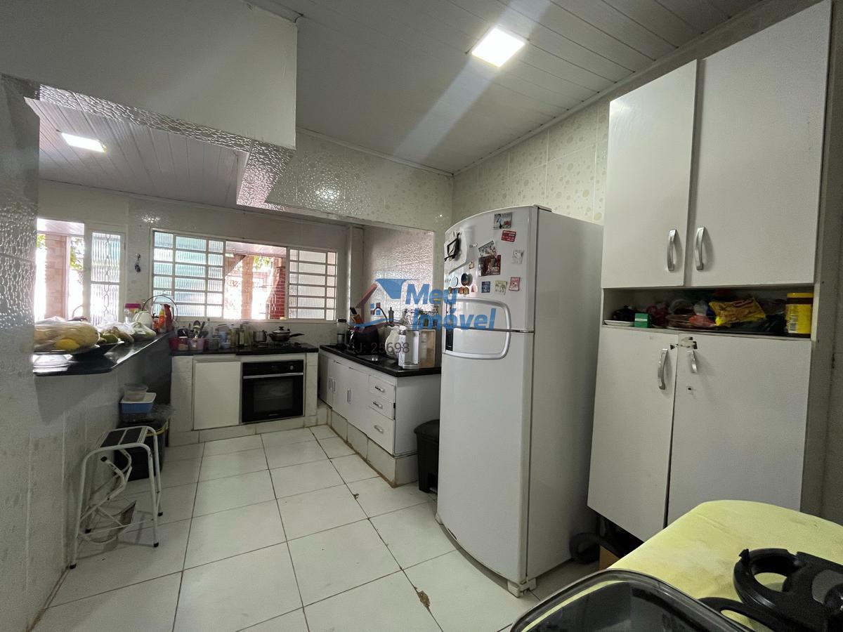 Casa, Candangolândia, 2 Quartos, 3 Vagas, 2 Suítes