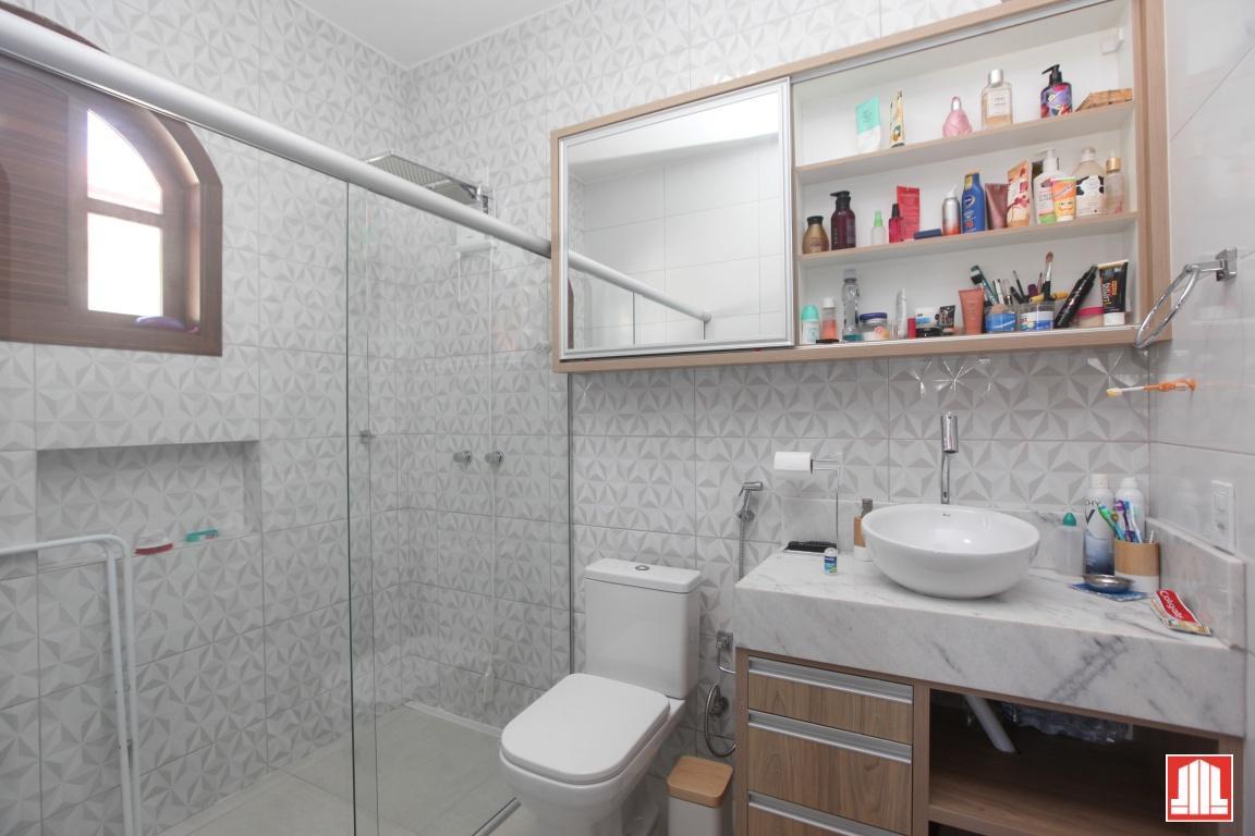 Casa, Sobradinho, 6 Quartos, 3 Vagas, 6 Suítes