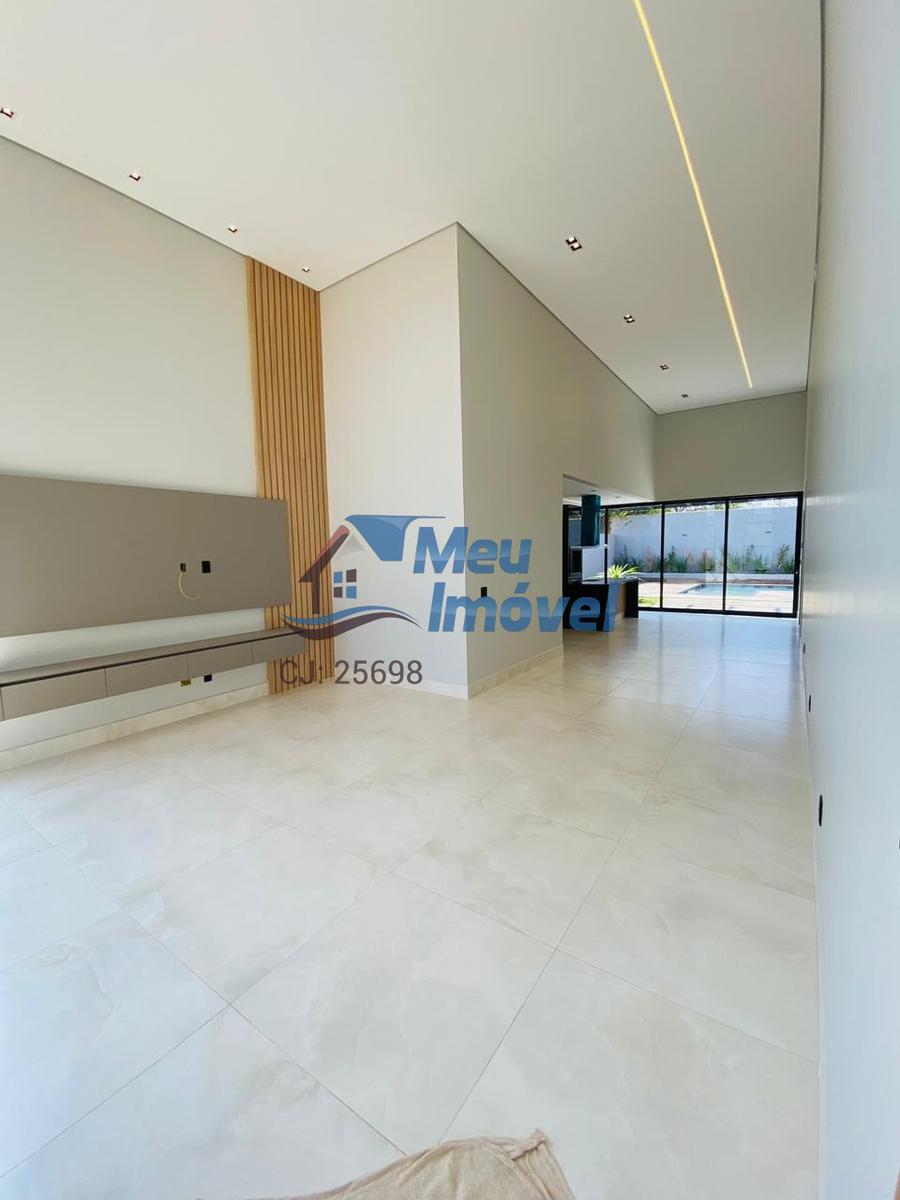 Casa em Condomínio, Brasília/Plano Piloto, 3 Quartos, 4 Vagas, 3 Suítes