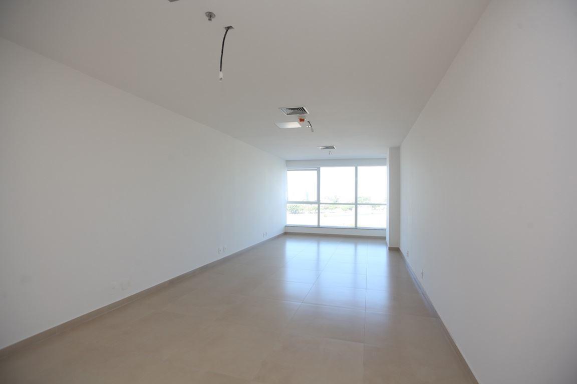 Sala, Asa Norte, 0 Quarto, 1 Vaga, 0 Suíte