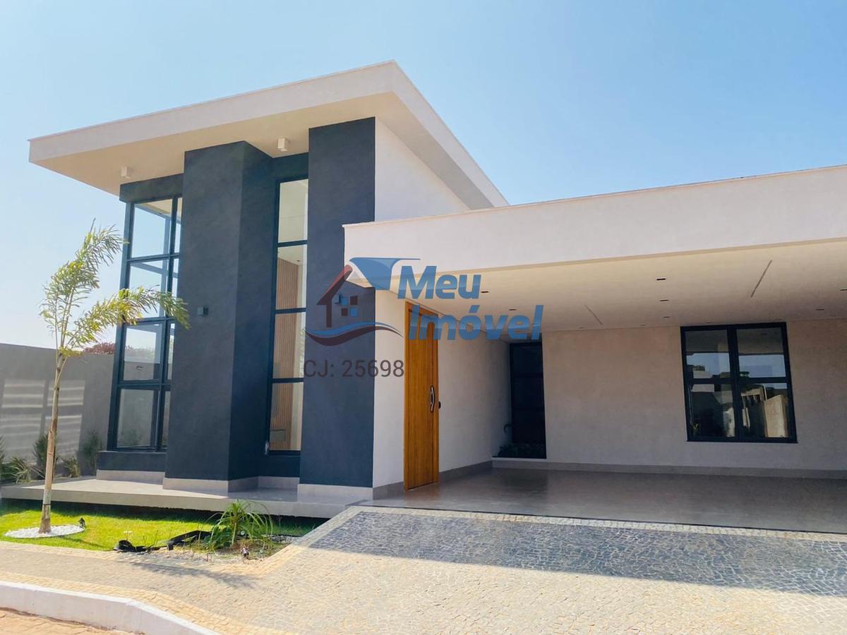 Casa em Condomínio, Brasília/Plano Piloto, 3 Quartos, 4 Vagas, 3 Suítes