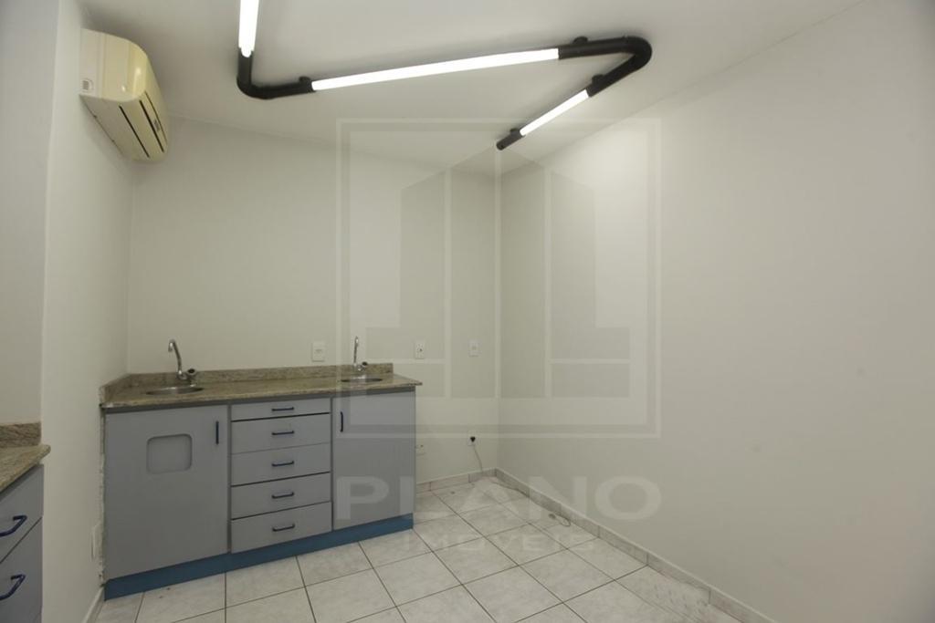 Sala, Asa Sul, 0 Quarto, 1 Vaga, 0 Suíte