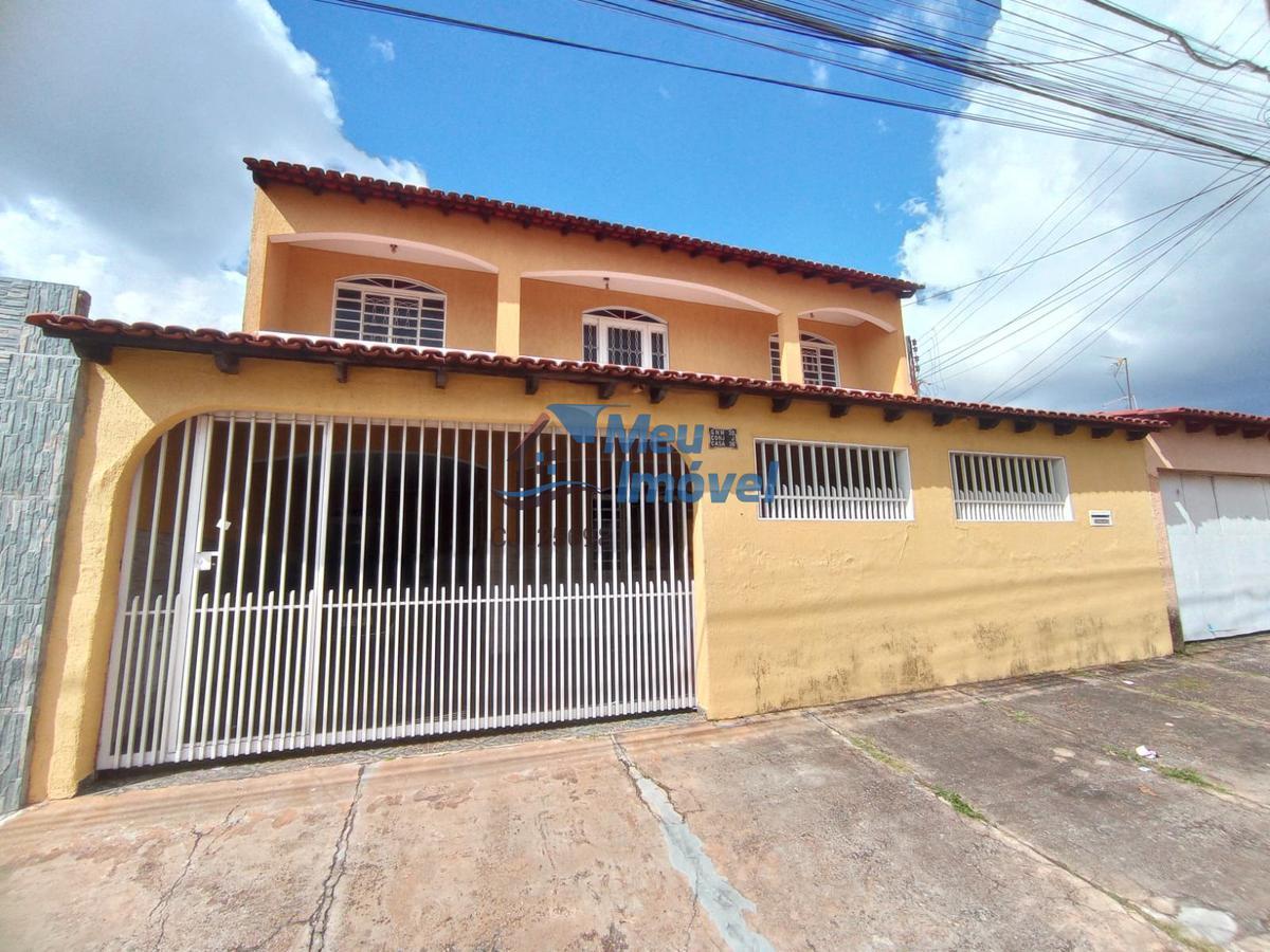 Casa, Ceilândia Norte, 5 Quartos, 4 Vagas, 0 Suíte