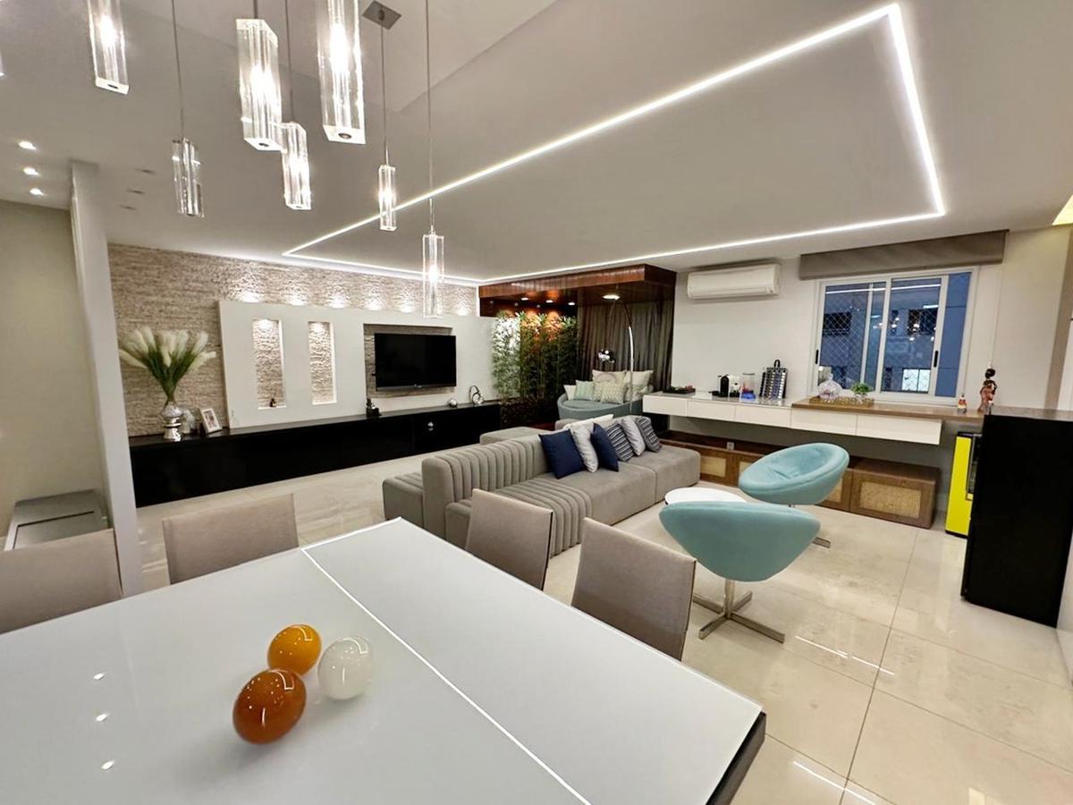 Apartamento, Norte, 4 Quartos, 3 Vagas, 3 Suítes