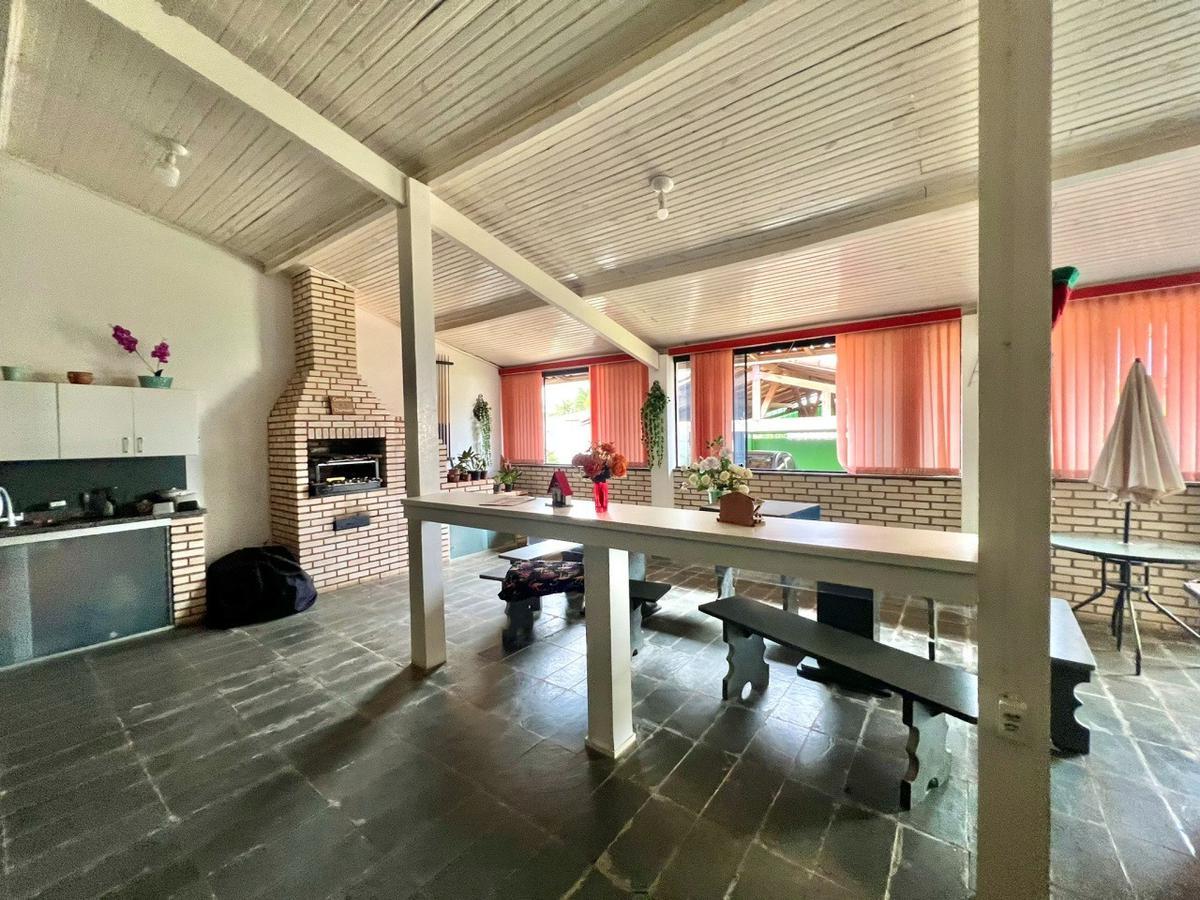 Casa, Região dos Lagos, 7 Quartos, 4 Vagas, 2 Suítes