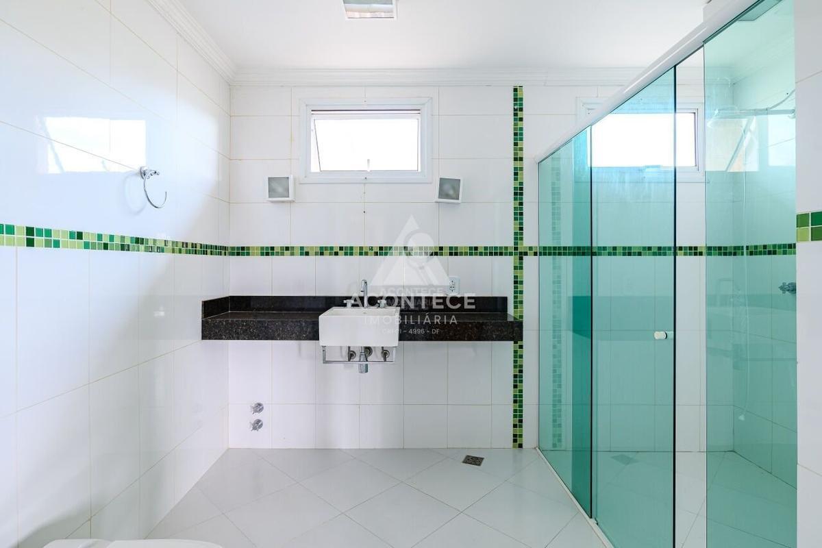 Casa, Lago Norte, 6 Quartos, 4 Vagas, 3 Suítes