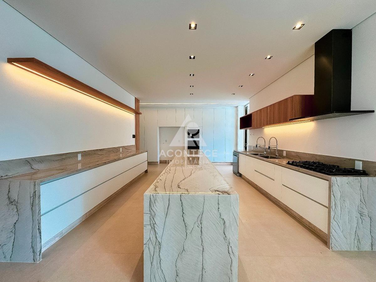 Casa, Lago Sul, 7 Quartos, 5 Vagas, 6 Suítes