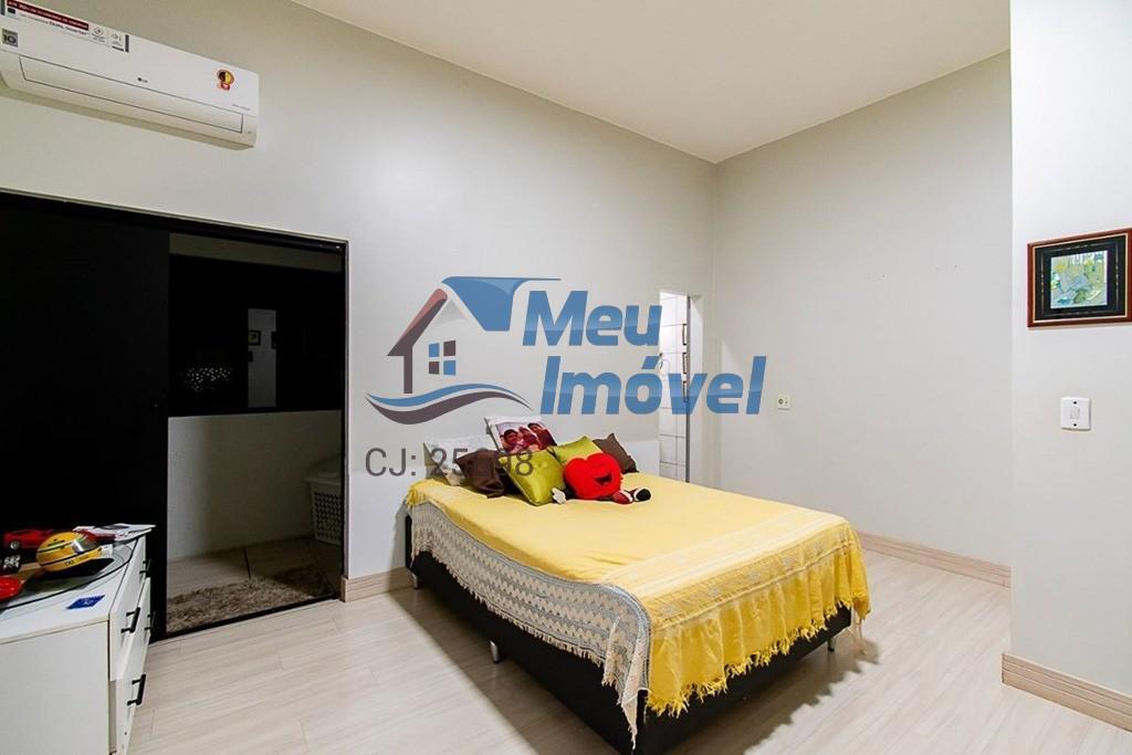 Casa em Condomínio, Guará II, 3 Quartos, 3 Vagas, 2 Suítes