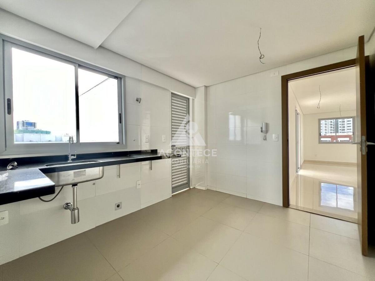 Cobertura, Sul, 4 Quartos, 2 Vagas, 4 Suítes