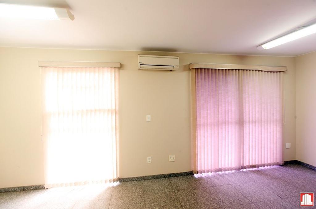 Sala, Asa Norte, 0 Quarto, 0 Vaga, 0 Suíte