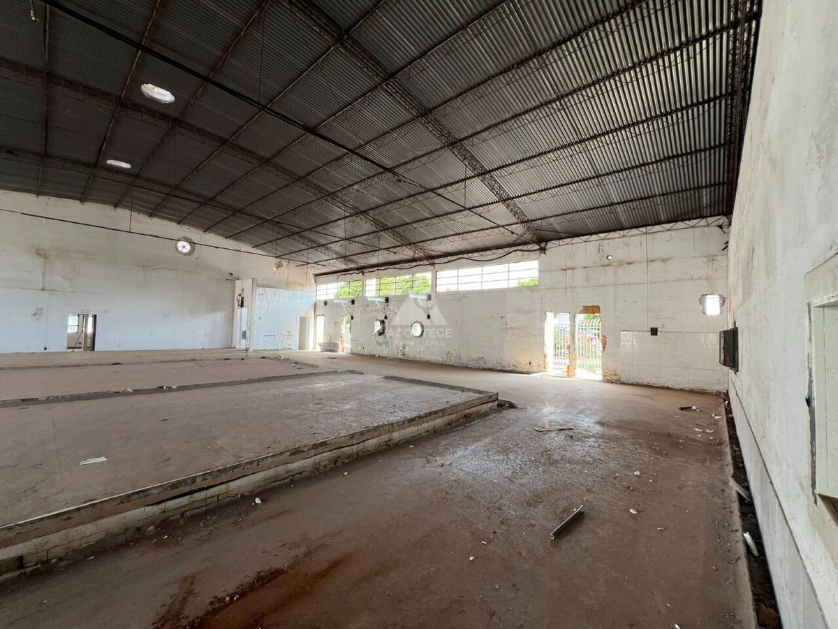 Casa Comercial, Zona Industrial