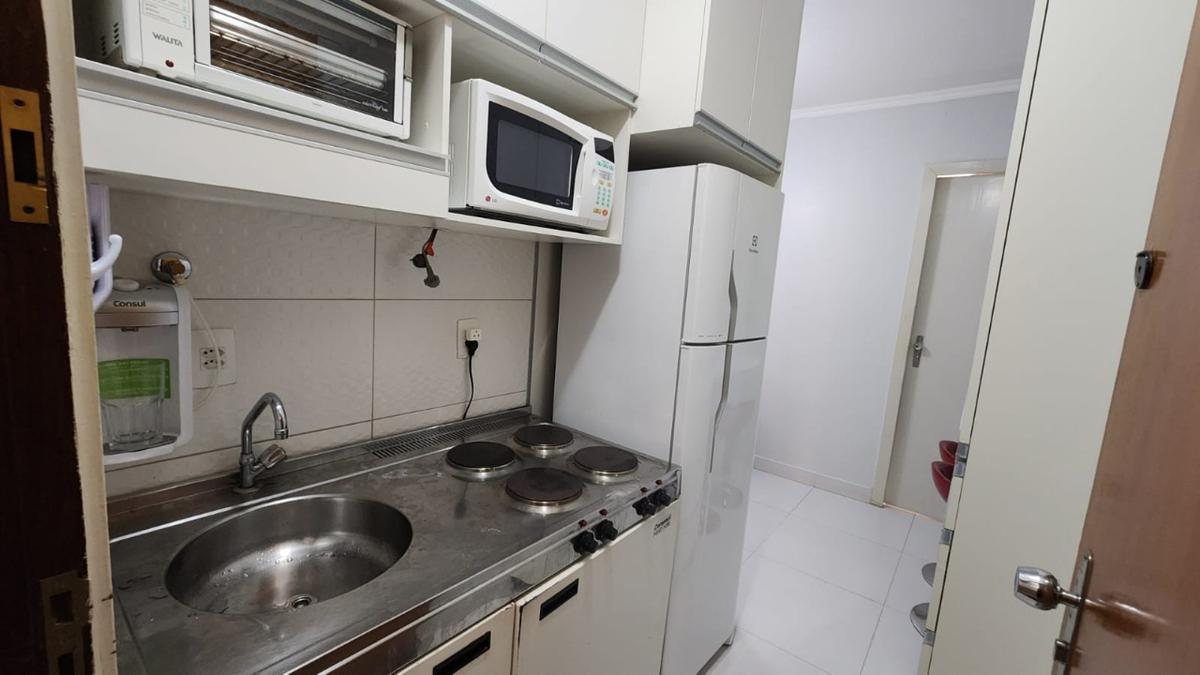 Quitinete, Sudoeste, 1 Quarto, 1 Vaga