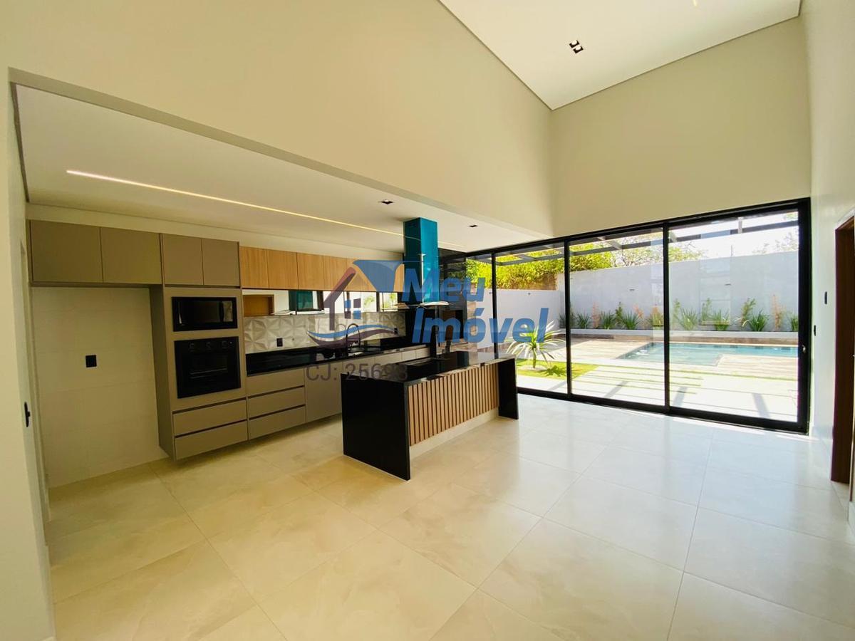 Casa em Condomínio, Brasília/Plano Piloto, 3 Quartos, 4 Vagas, 3 Suítes