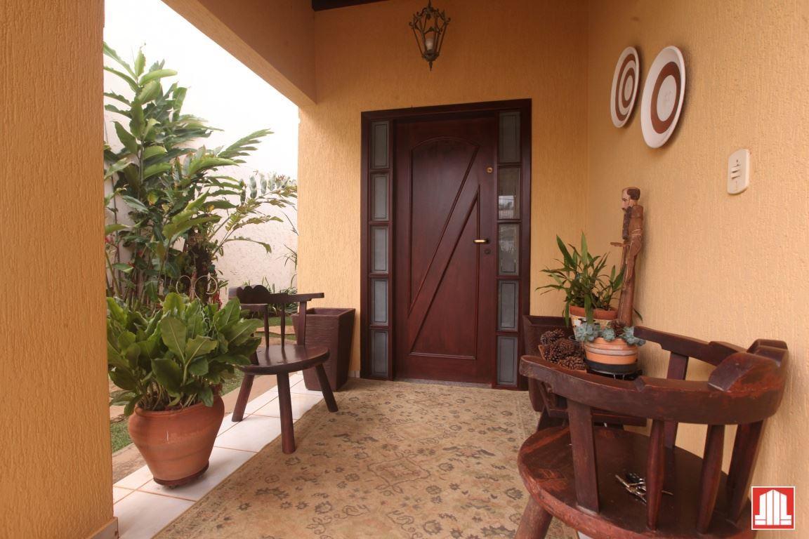 Casa, Lago Norte, 4 Quartos, 2 Vagas, 3 Suítes