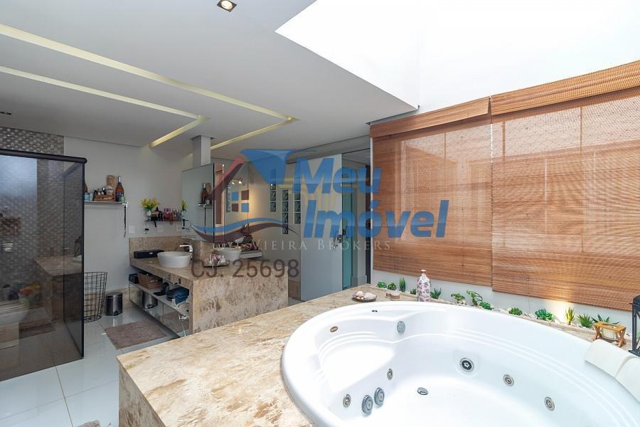 Casa, Núcleo Bandeirante, 3 Quartos, 2 Vagas, 3 Suítes