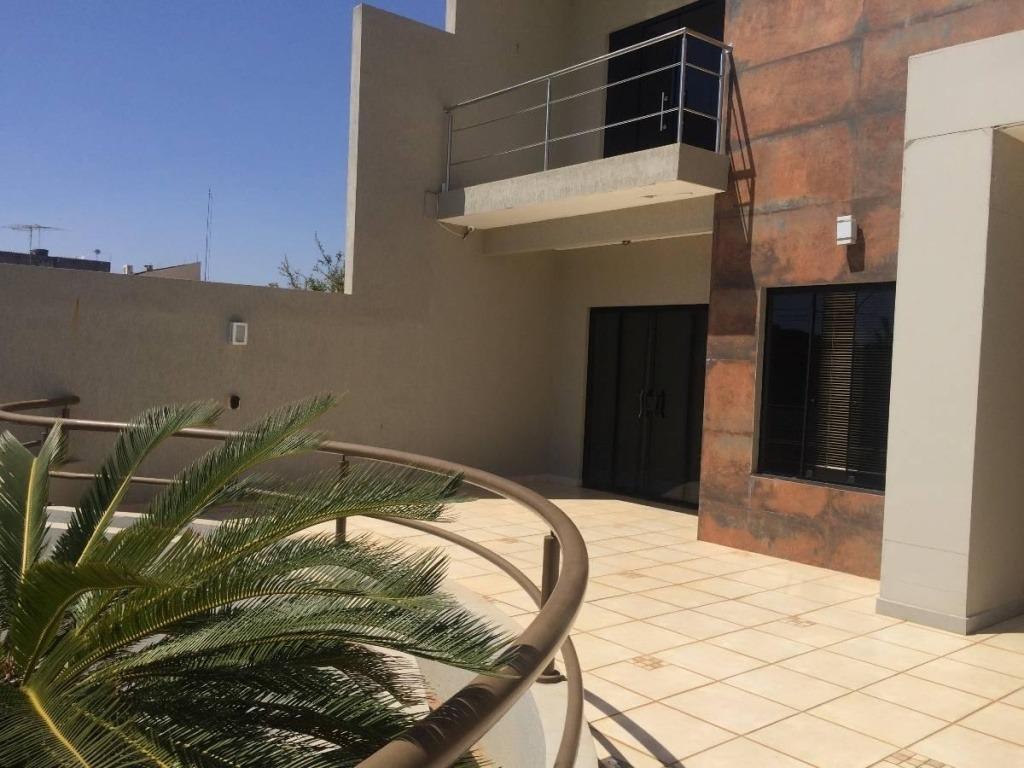 Casa, Taguatinga Norte, 6 Quartos, 4 Vagas, 5 Suítes